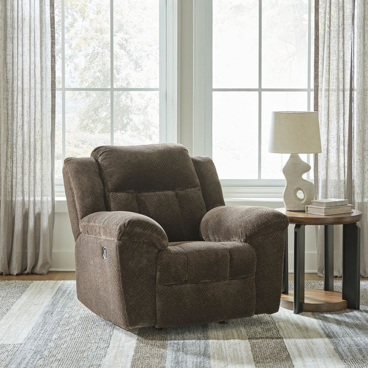 Frohn Recliner - Chocolate – Frohn Recliner | Ashley Canada