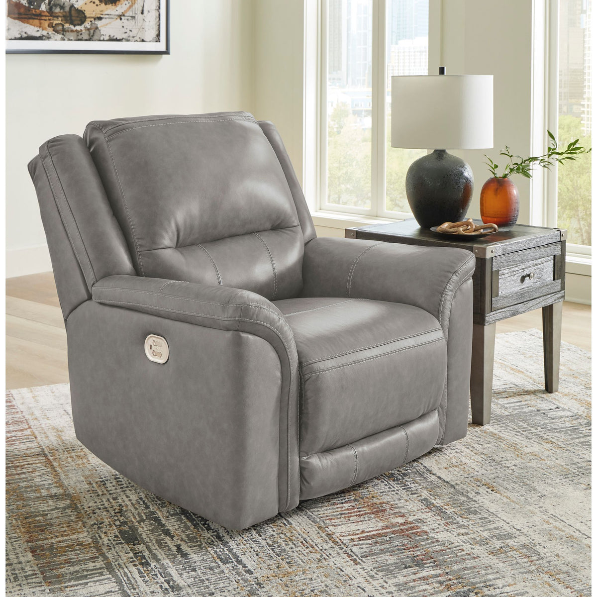 Ashley lin　グレー Trasimeno Power Recliner | Ashley Canada