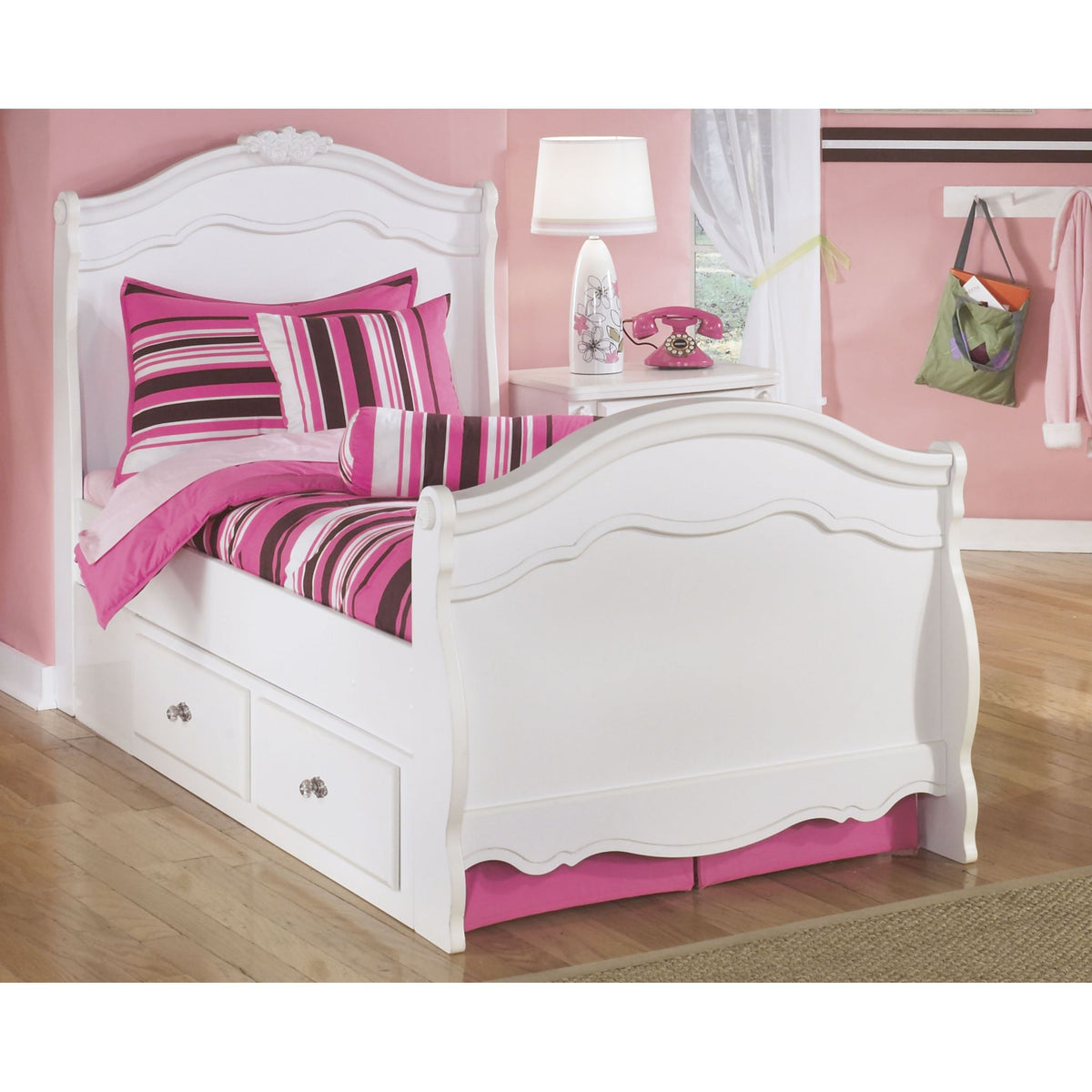 Exquisite twin 2025 sleigh bed