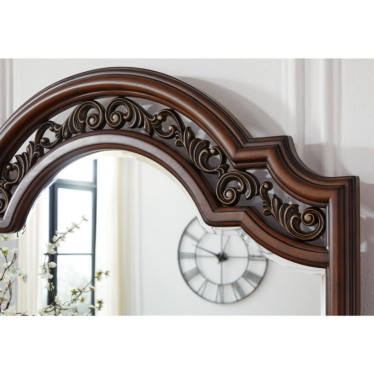 Lavinton Dresser and Mirror | Ashley Canada