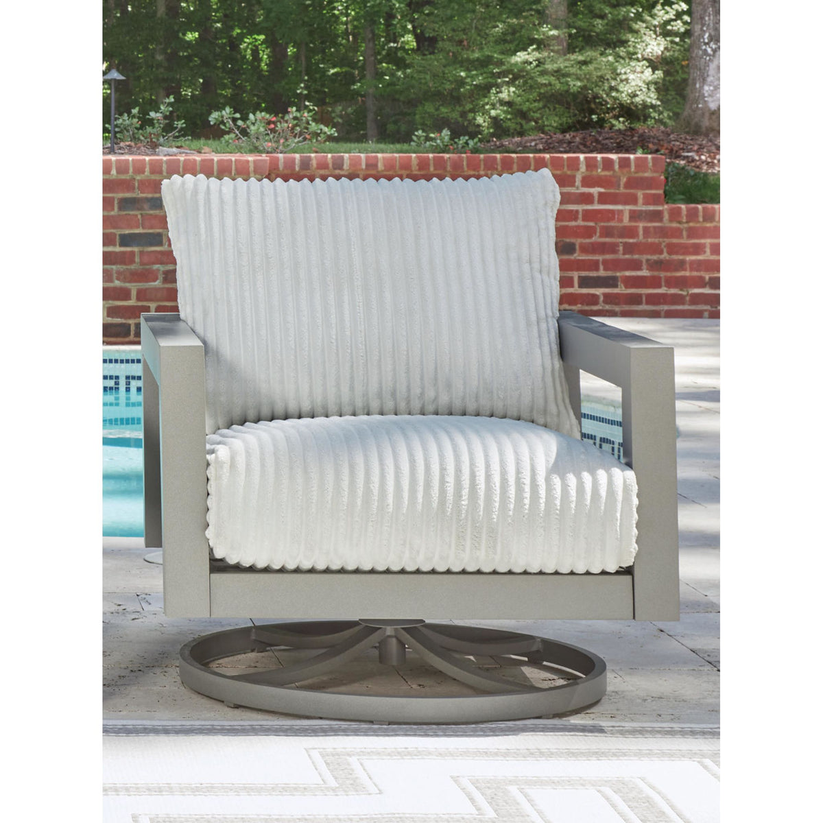 Moonlight View 3 Piece Outdoor Seating | Ashley Canada