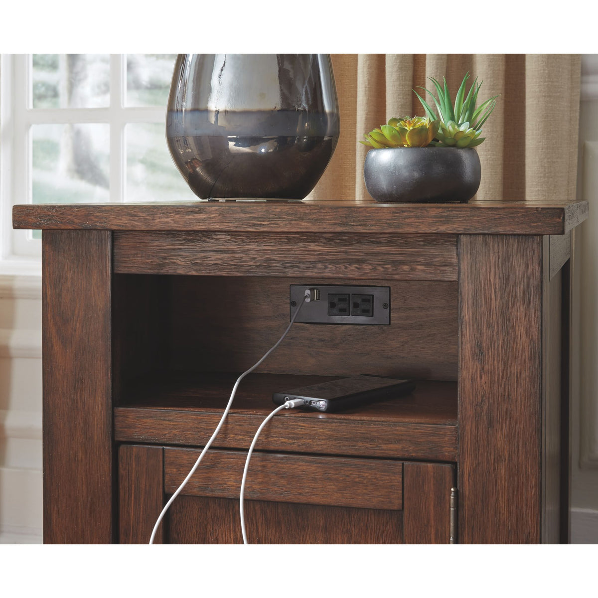 Budmore Rectangle End Table | Ashley Canada