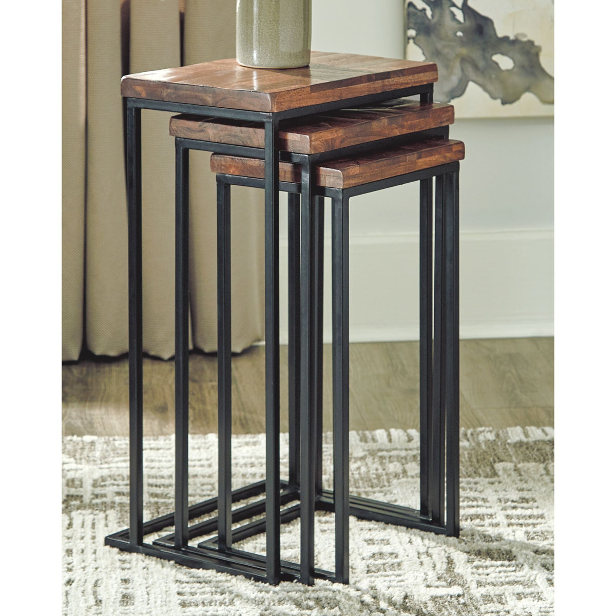 Cainthorne Accent Table (Set of 3) Ashley Canada